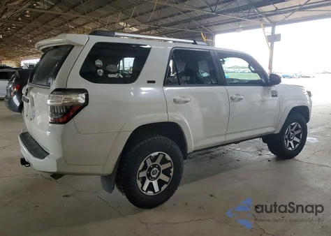2019 Toyota 4Runner Sr5/Sr5 Premium z USA, uszkodzony, nr VIN JTEBU5JR2K5728122